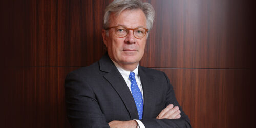 Υποχρεωτικές επιστροφές – υπερφορολόγηση: αδιέξοδο στη φαρμακευτική πολιτική