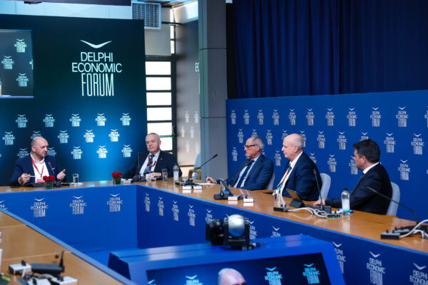 SFEE at the 8th Delphi Economic Forum