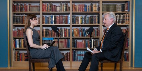 VIDCAST – BizSound: H ελληνική φαρμακοβιομηχανία και το μέλλον